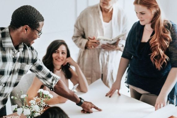 Diverse business people working together _ premium…